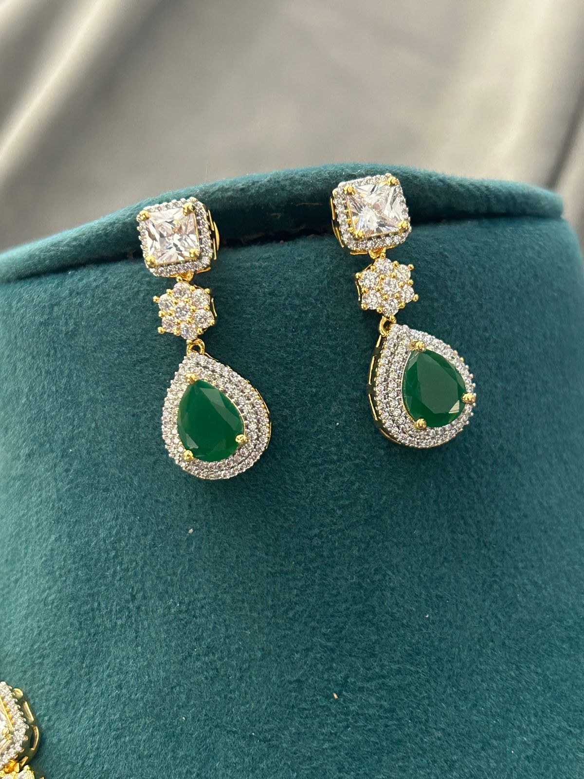Emerald Green Diamond Look Necklace Set